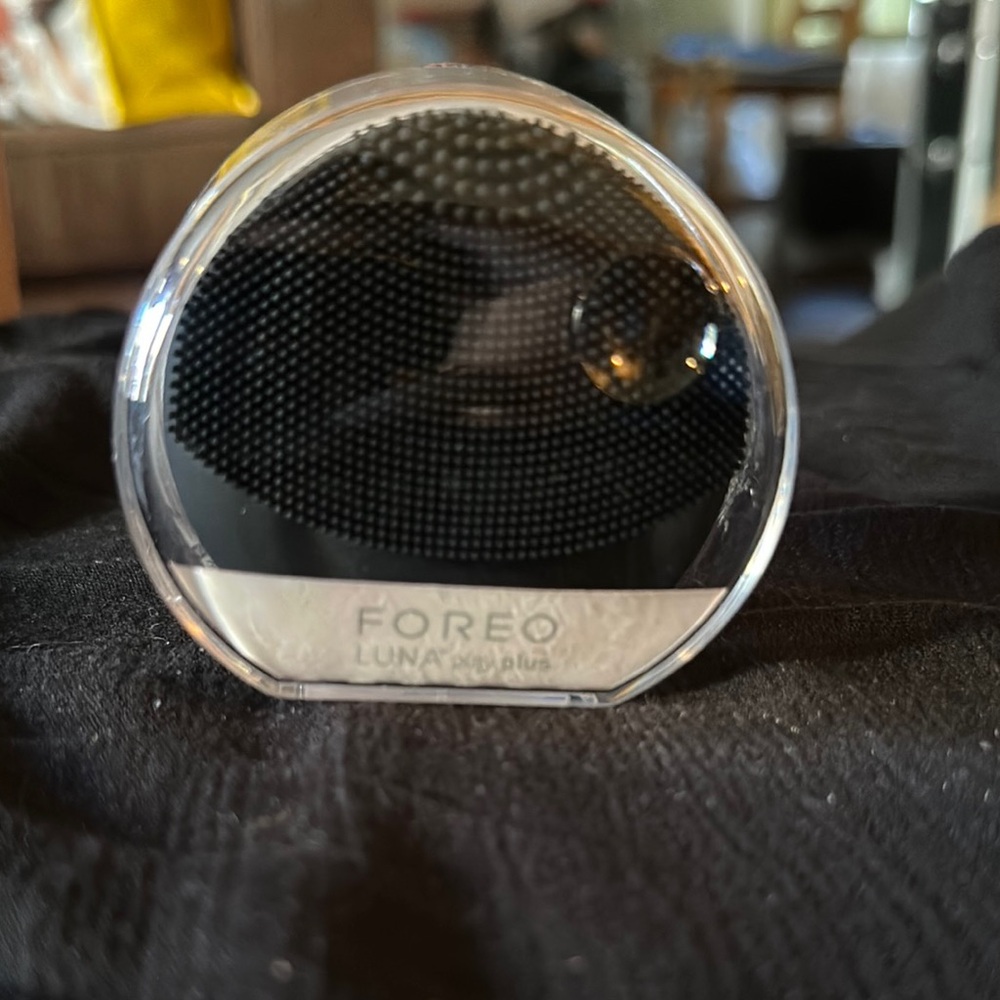 Foreo Luna Mini 2 Facial Cleansing Brush